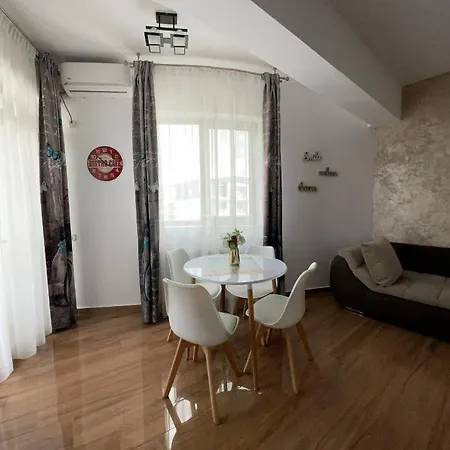 Amy Twin Residence Apartment * Mamaia